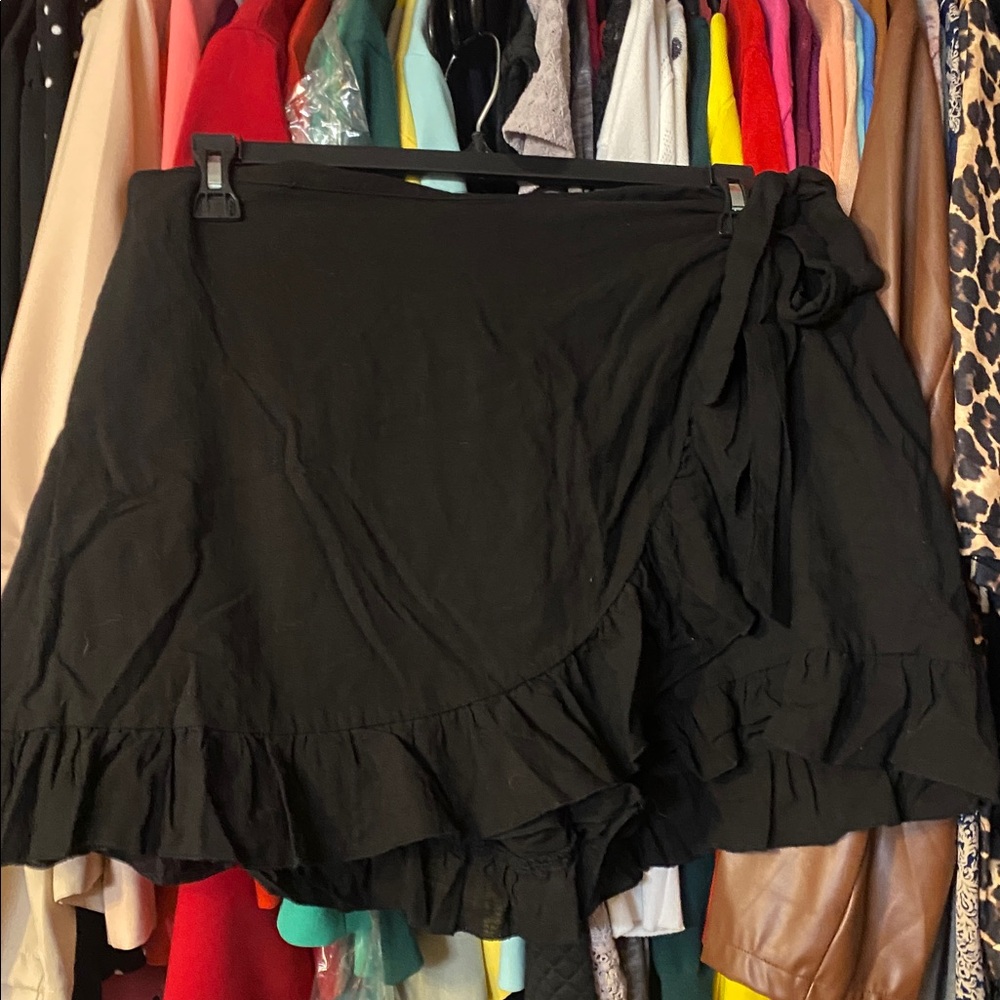 Elegant Black Ruffled Skirt